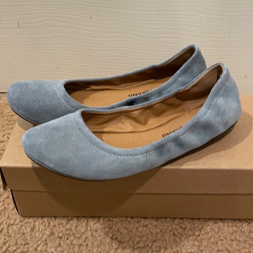 SOLD🚫Lucky Brand Suede Flats